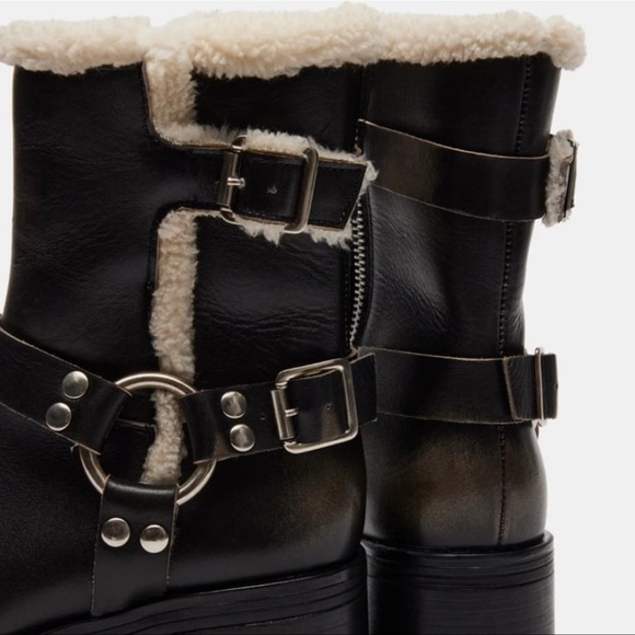 Women's Brixton Black Leather Ankle Boots with Shearling Lining - Picture 3 of 6